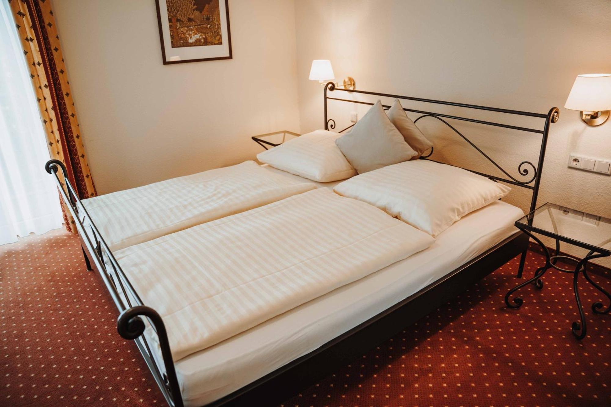 Hotel Am Wallgraben บรีโลน ห้อง รูปภาพ