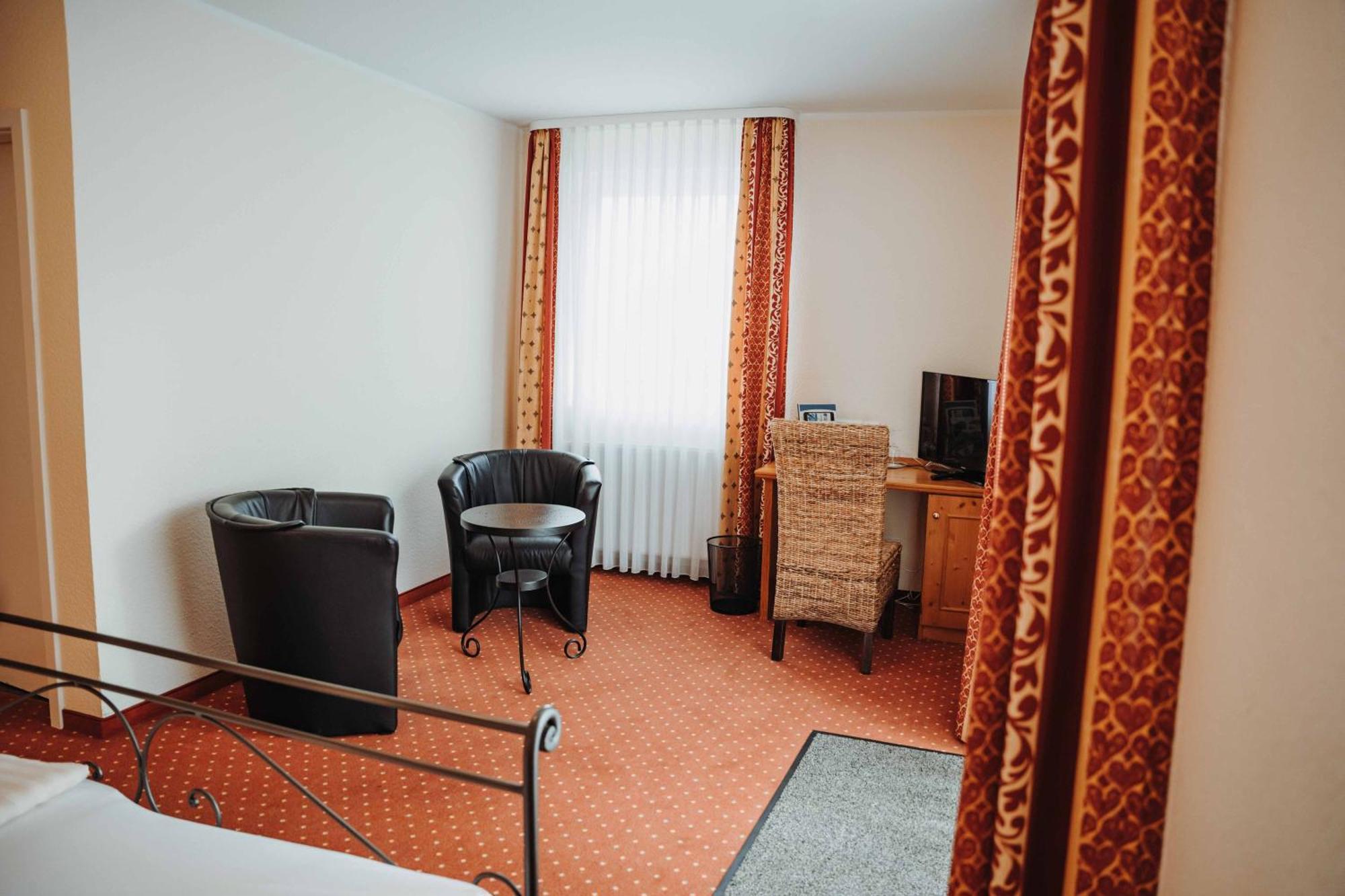 Hotel Am Wallgraben บรีโลน ห้อง รูปภาพ