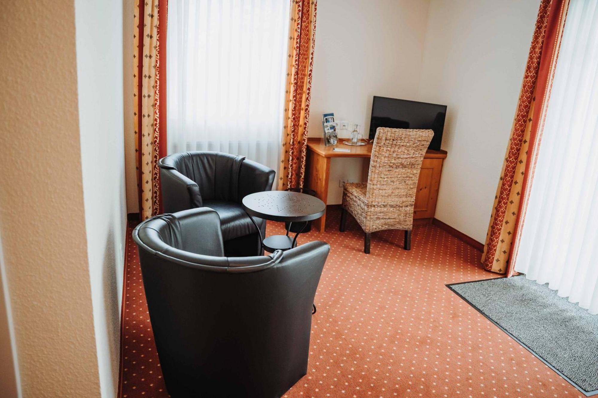 Hotel Am Wallgraben บรีโลน ห้อง รูปภาพ