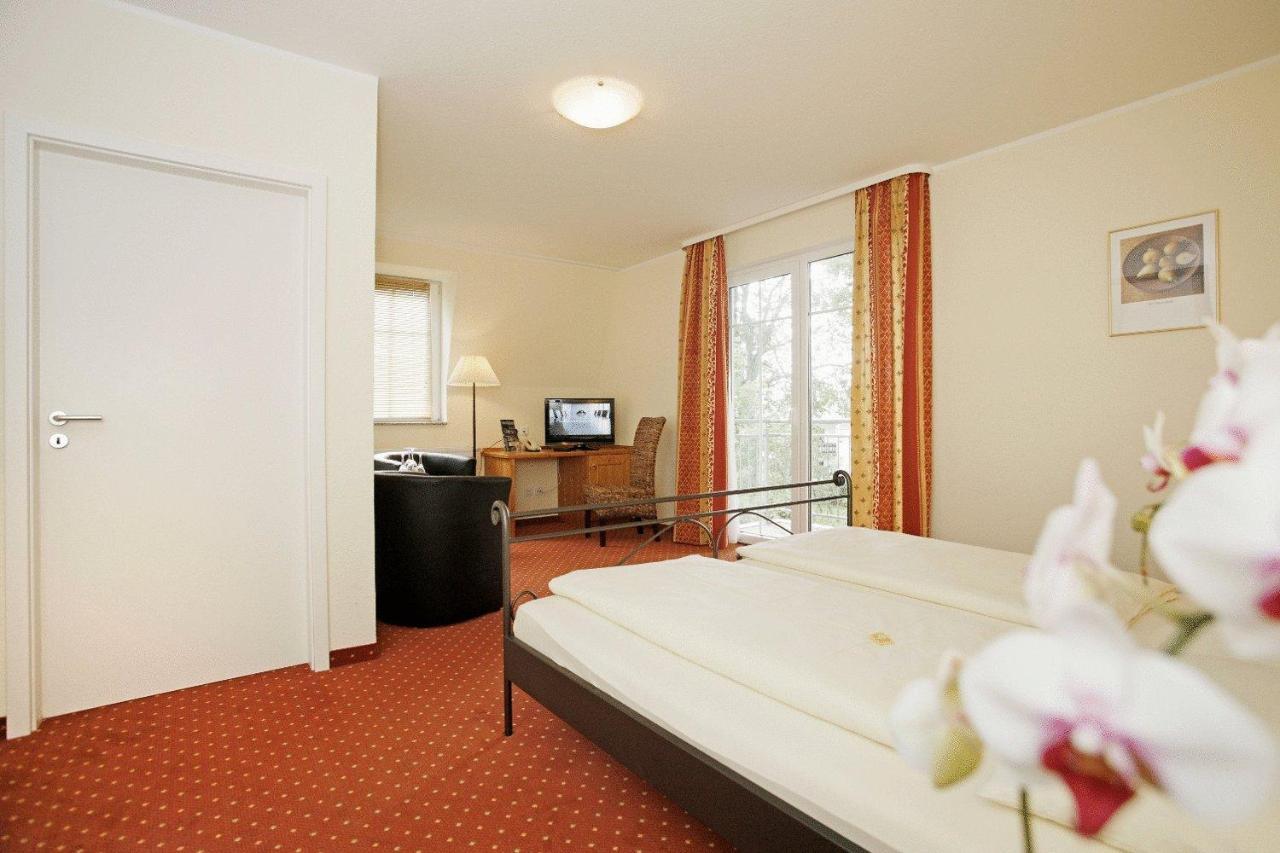 Hotel Am Wallgraben บรีโลน ห้อง รูปภาพ
