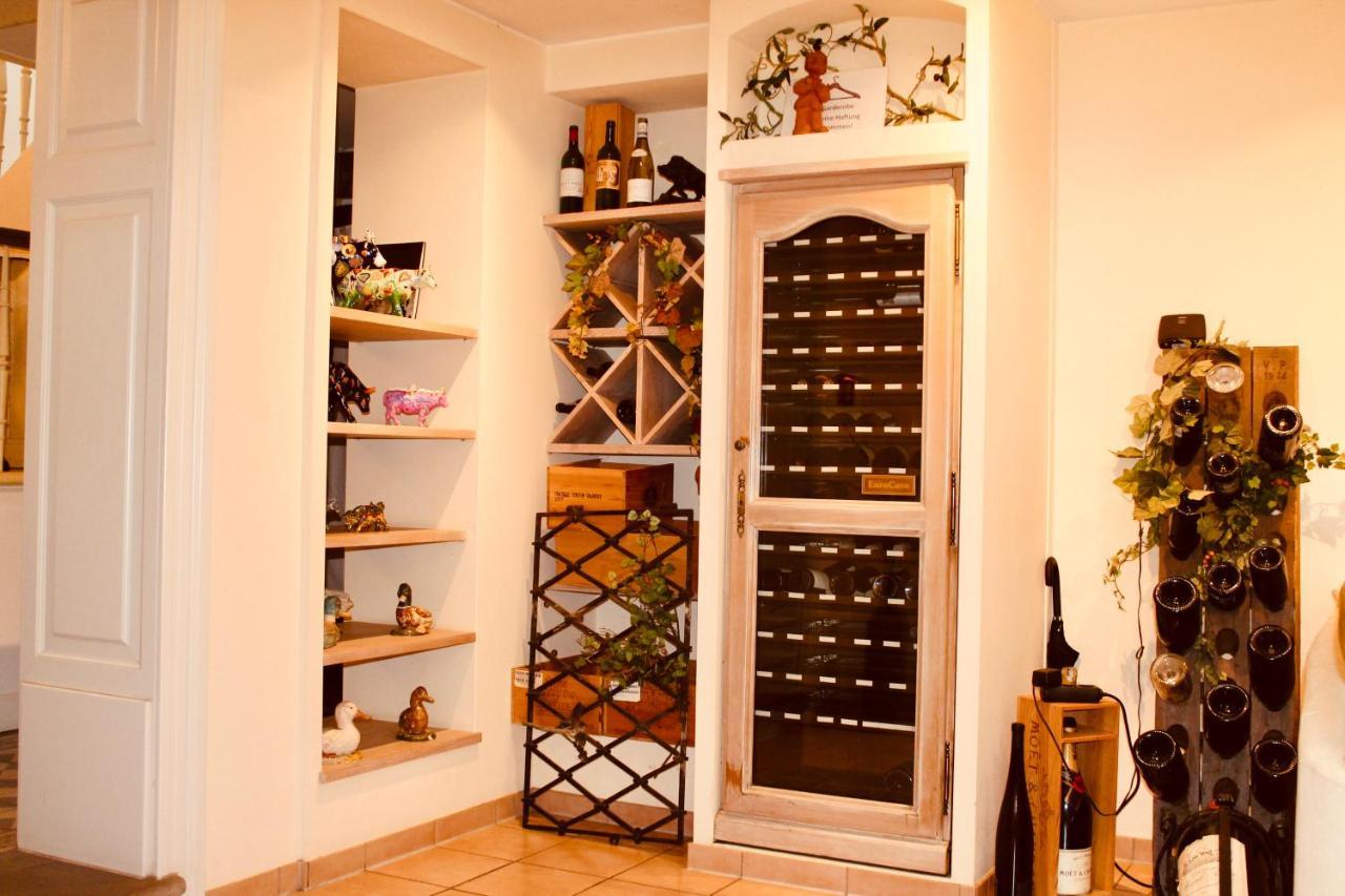 Hotel Am Wallgraben บรีโลน ภายนอก รูปภาพ