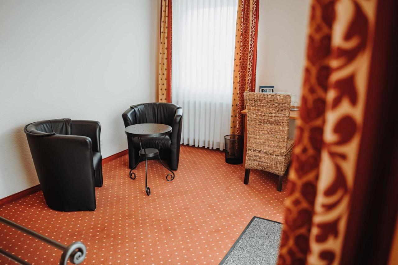 Hotel Am Wallgraben บรีโลน ห้อง รูปภาพ